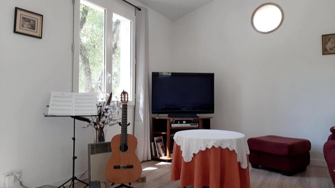Le Cabanon Sainte-Croix-a-Lauze